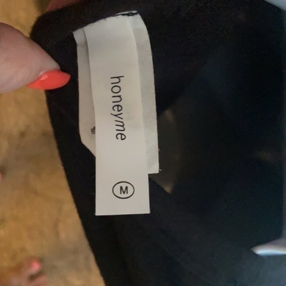 𝅺honeyme Long sleeve v neck with animal print - Picture 4 of 6